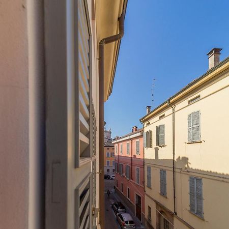 Parrot House - Casa In Centro A Parma Daire Dış mekan fotoğraf